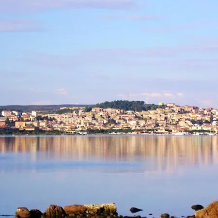 Apartment With One Bedroom In With Wonderful Sea View And Enclosed Garden 3 Km From The Beach *