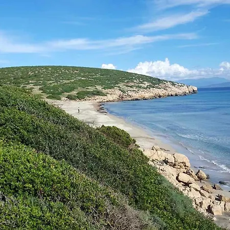With One Bedroom In With Wonderful Sea View And Enclosed Garden 3 Km From The Beach *